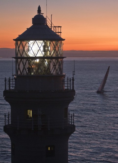 BEAU GESTE rounding the Fastnet Rock - Rolex Fastnet Race 2011 ©  Rolex / Carlo Borlenghi http://www.carloborlenghi.net